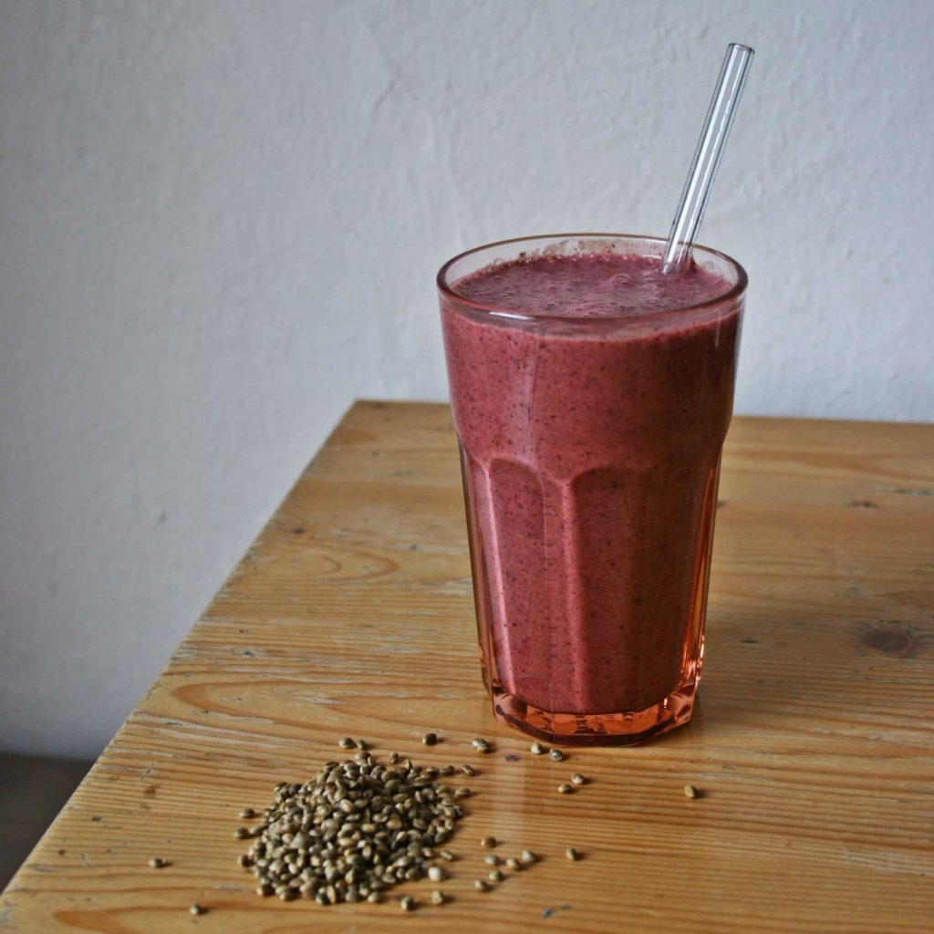 Beeren-Protein-Smoothie
